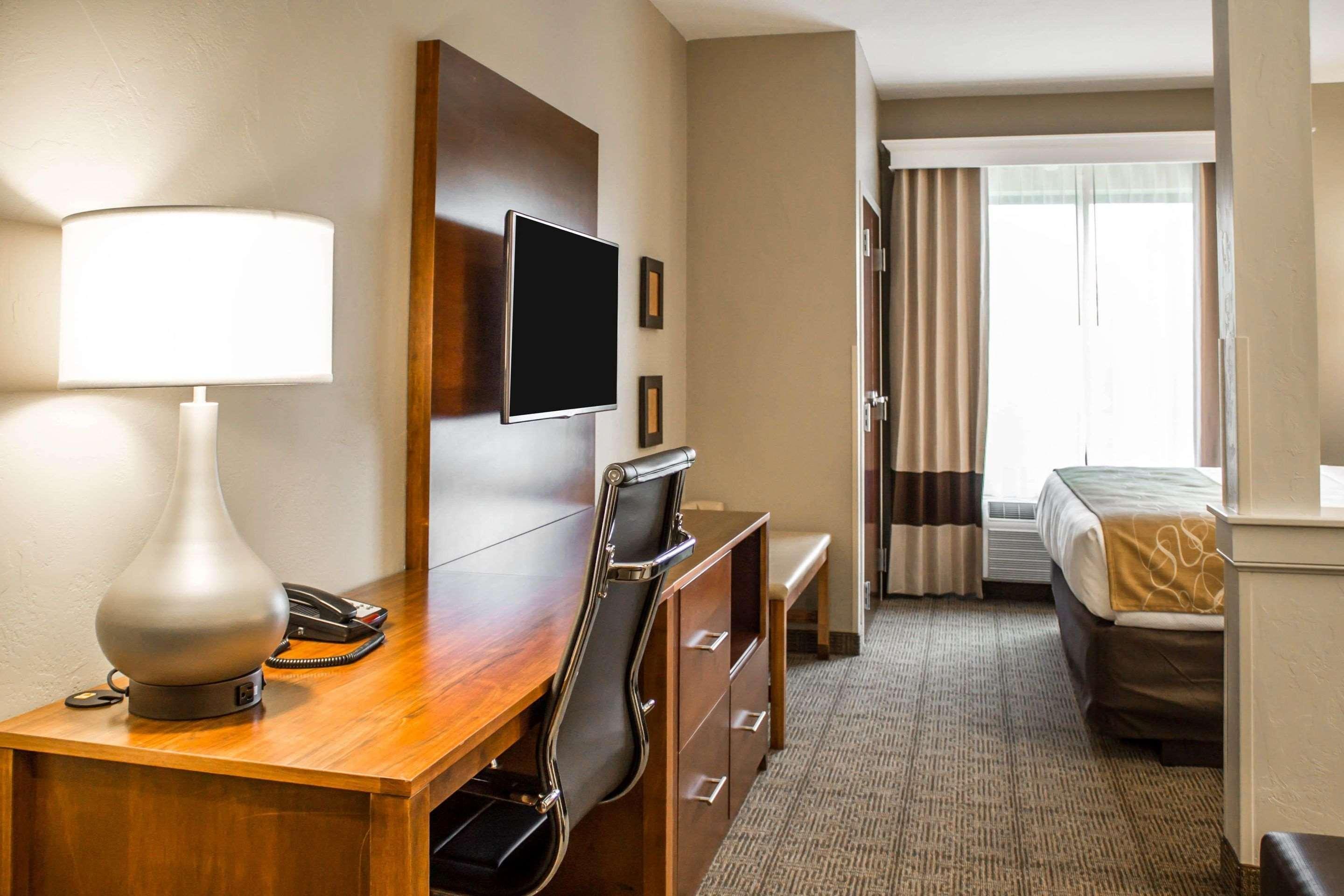 Comfort Suites Hartville-North Canton Uniontown Buitenkant foto