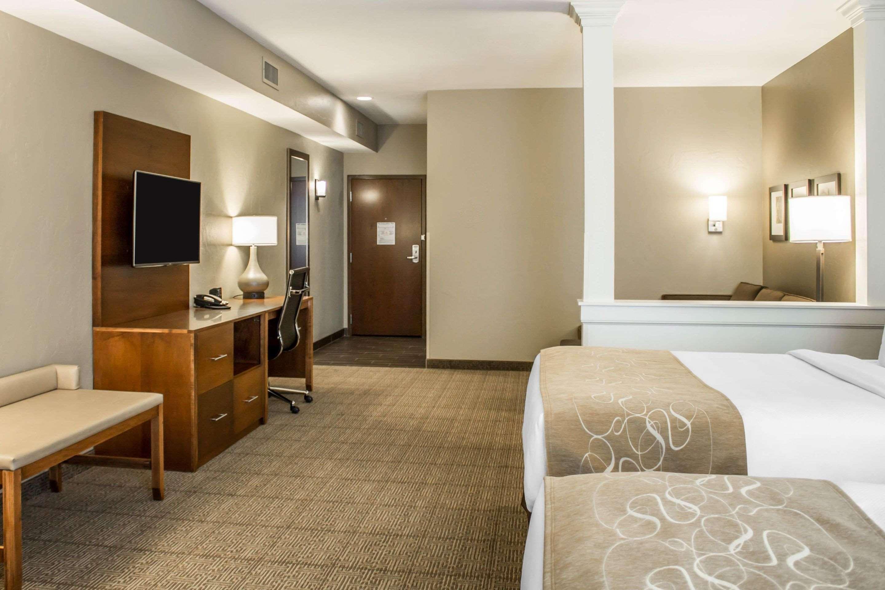 Comfort Suites Hartville-North Canton Uniontown Buitenkant foto