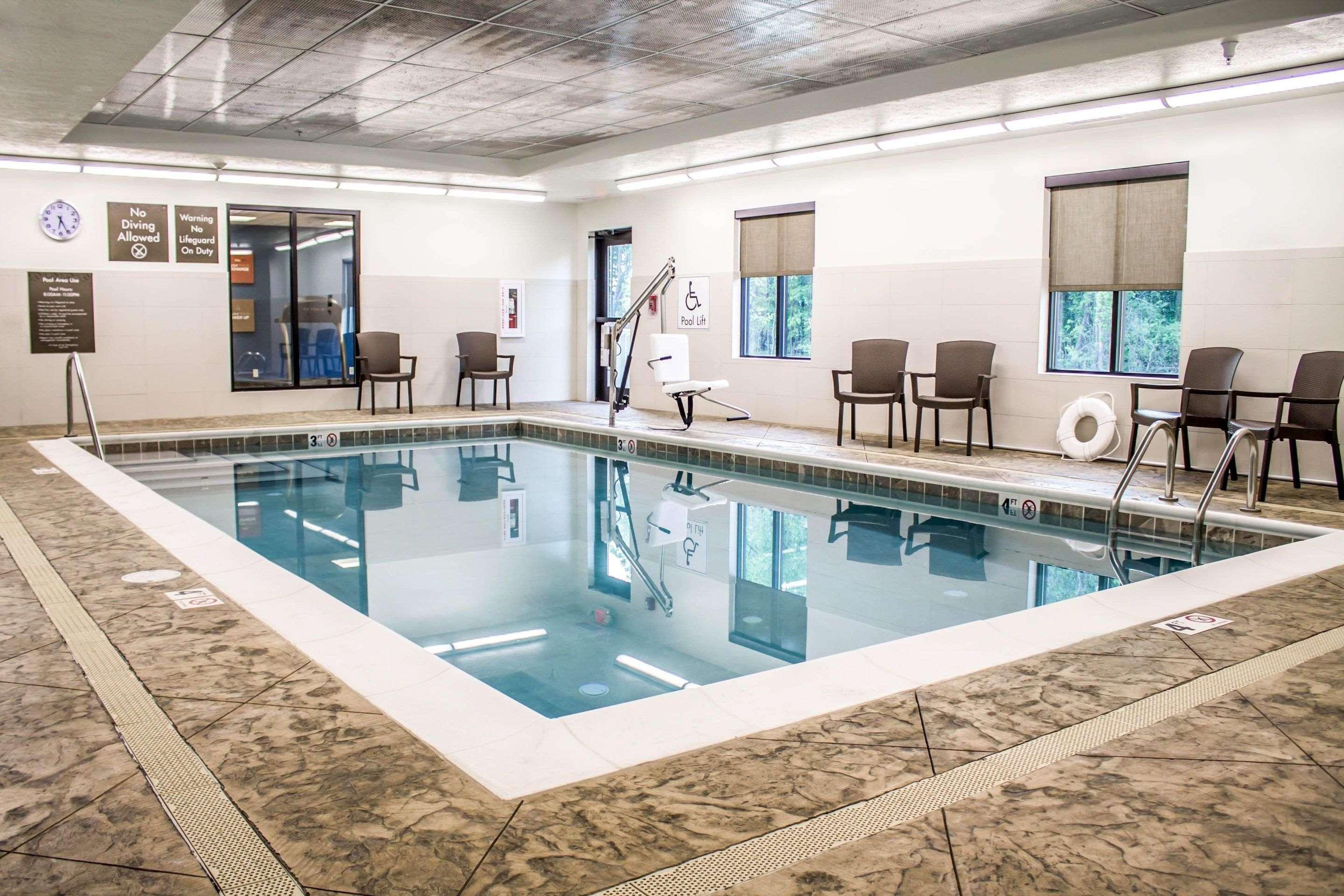 Comfort Suites Hartville-North Canton Uniontown Buitenkant foto